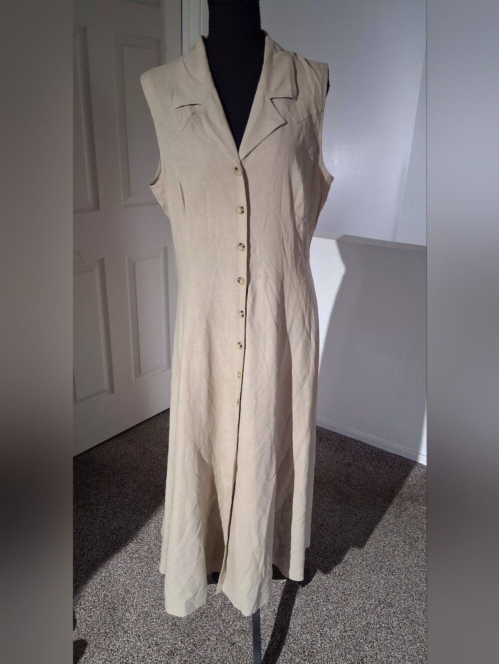 Robbie Bee Silk Sleeveless Button-Front Maxi Dress
